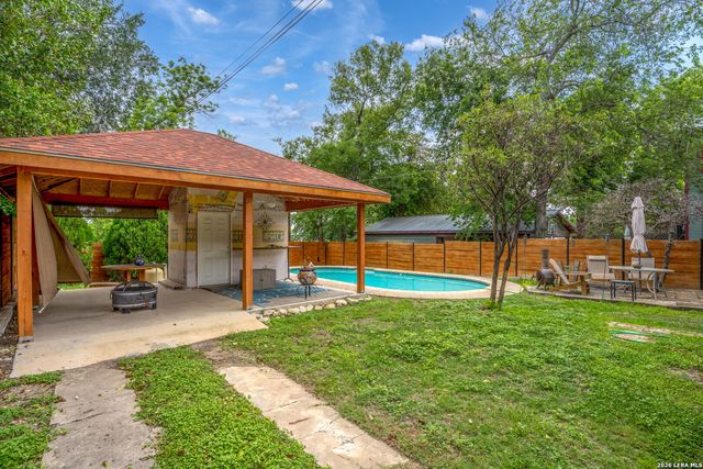 616 W Agarita, San Antonio, TX 78212