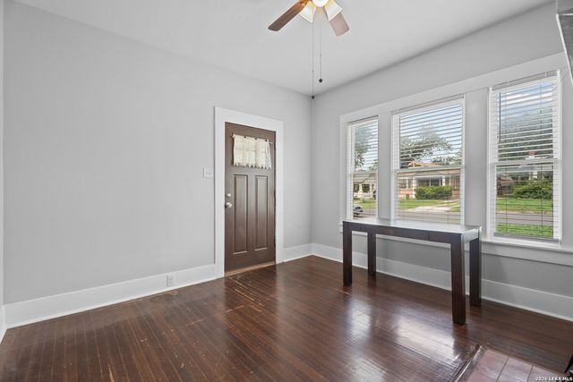 616 W Agarita, San Antonio, TX 78212