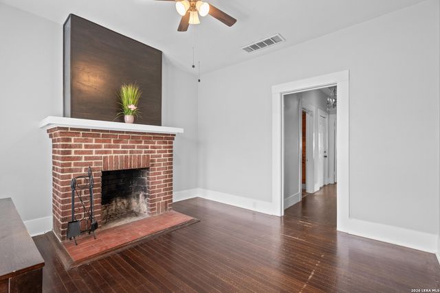 616 W Agarita, San Antonio, TX 78212