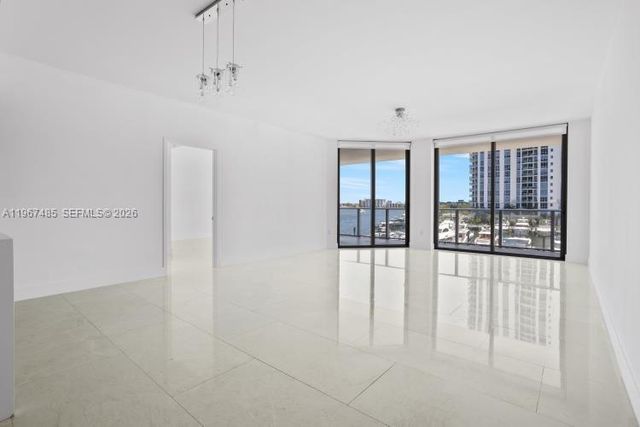 17301 Biscayne Blvd 305, North Miami Beach, FL 33160