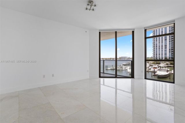 17301 Biscayne Blvd 305, North Miami Beach, FL 33160
