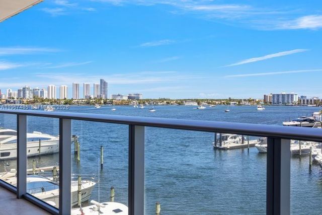 17301 Biscayne Blvd 305, North Miami Beach, FL 33160