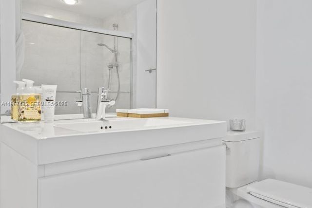 17301 Biscayne Blvd 305, North Miami Beach, FL 33160
