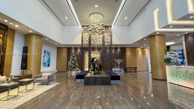 17301 Biscayne Blvd 305, North Miami Beach, FL 33160