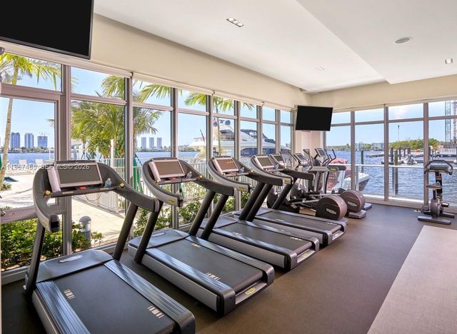 17301 Biscayne Blvd 305, North Miami Beach, FL 33160