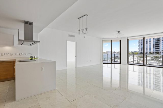 17301 Biscayne Blvd 305, North Miami Beach, FL 33160
