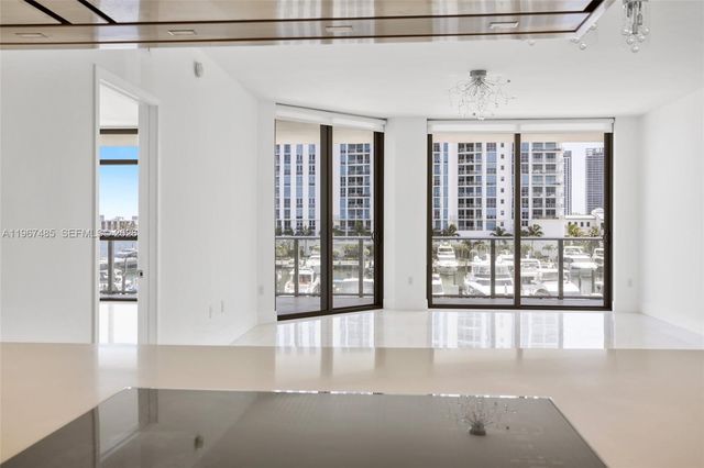 17301 Biscayne Blvd 305, North Miami Beach, FL 33160