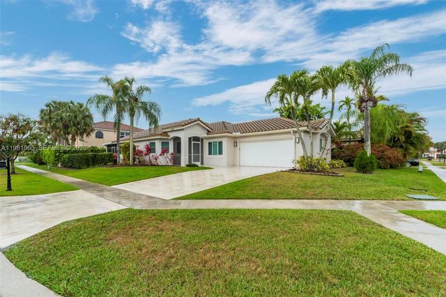 11030 Harbour Springs Cir, Boca Raton, FL 33428