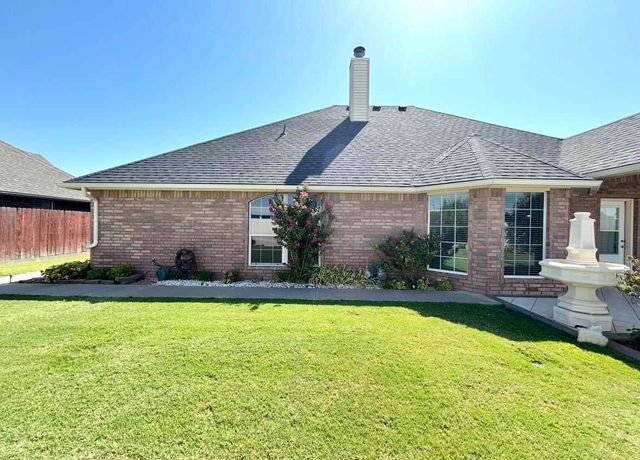 1210 NW Norwick, Lawton, OK 73505