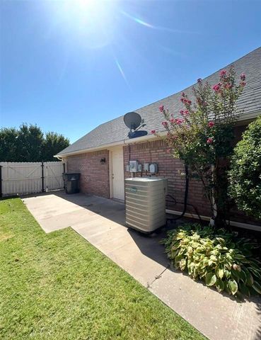 1210 NW Norwick, Lawton, OK 73505