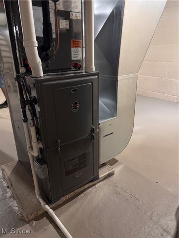 711 S Schenley Avenue, Youngstown, OH 44509