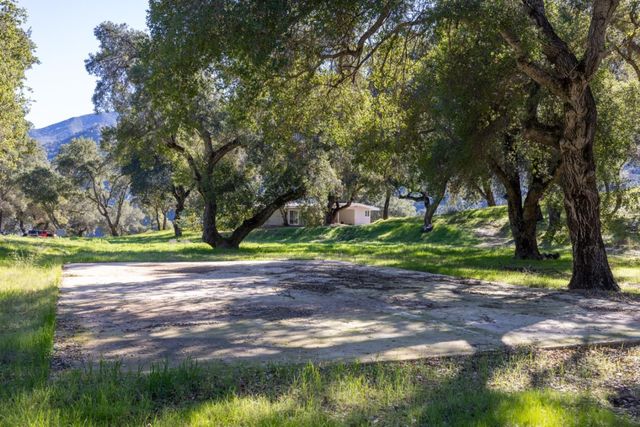 47292 Arroyo Seco Road, Greenfield, CA 93927