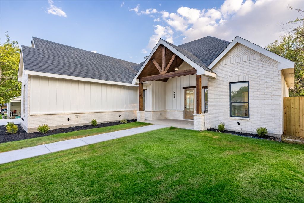 5805 Graham Street, Sansom Park, TX 76114 — photo 3