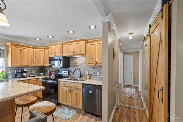 3310 Bluewater Dr, Pensacola, FL 32503