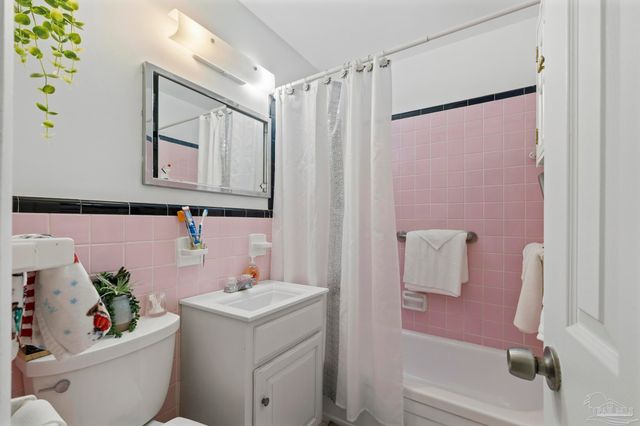 3310 Bluewater Dr, Pensacola, FL 32503