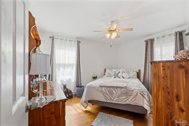 3310 Bluewater Dr, Pensacola, FL 32503