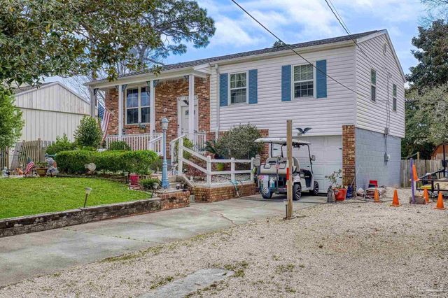 3310 Bluewater Dr, Pensacola, FL 32503