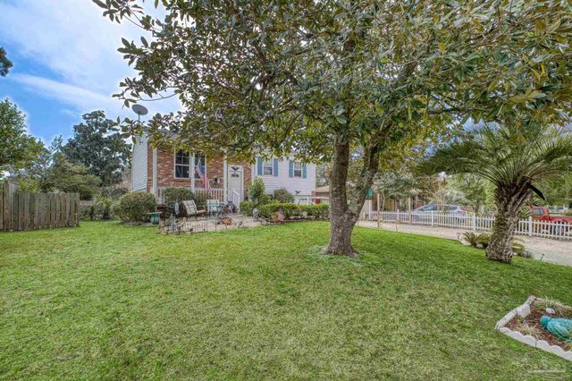 3310 Bluewater Dr, Pensacola, FL 32503