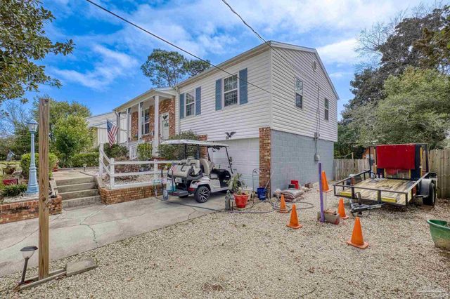 3310 Bluewater Dr, Pensacola, FL 32503