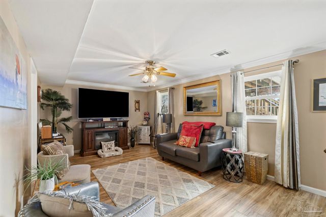 3310 Bluewater Dr, Pensacola, FL 32503