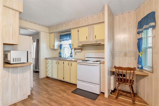 38147 HUFF DRIVE, Zephyrhills, FL 33542