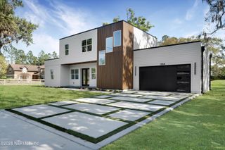 3868 CEDAR POINT Road, Jacksonville, FL 32226
