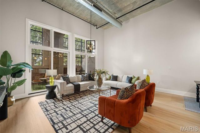 4100 Forest Park Avenue 121, St Louis, MO 63108