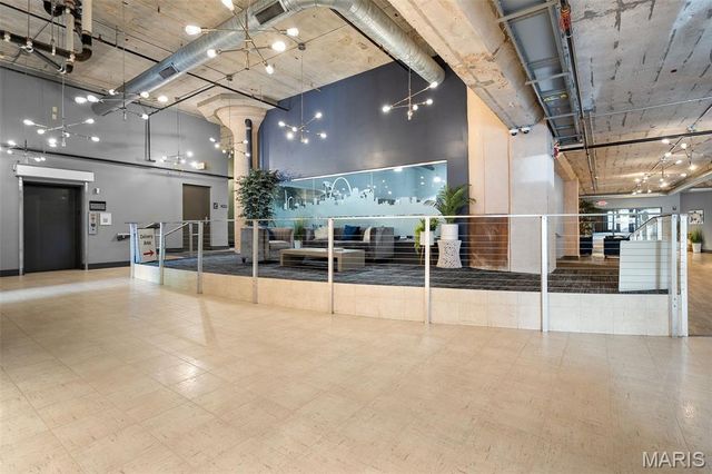 4100 Forest Park Avenue 121, St Louis, MO 63108