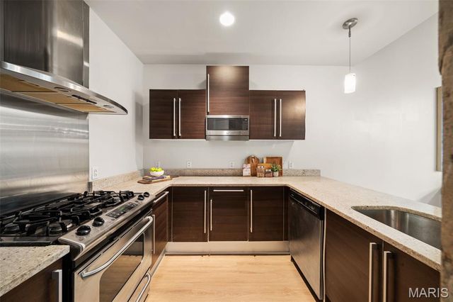 4100 Forest Park Avenue 121, St Louis, MO 63108