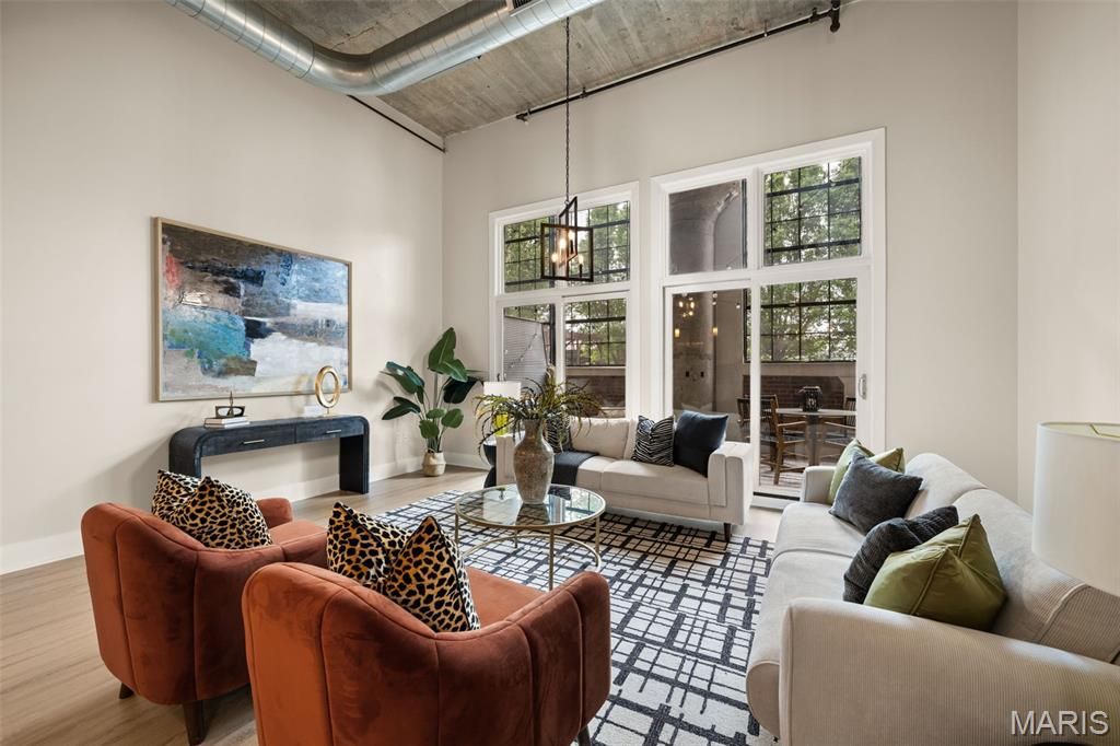 4100 Forest Park Avenue 121, St Louis, MO 63108