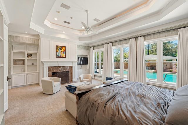 223 Heritage Oaks Lane, Houston, TX 77024