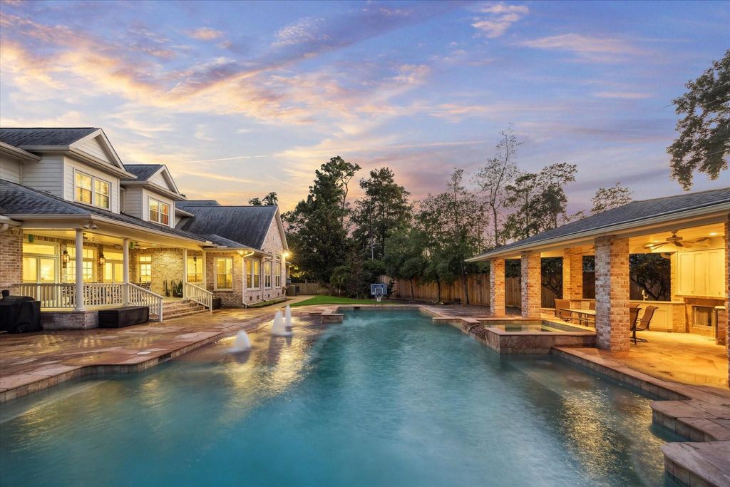 223 Heritage Oaks Lane, Houston, TX 77024