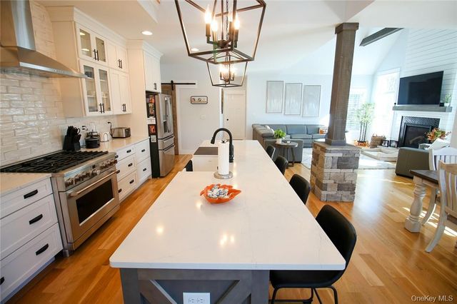 41 Fern Wood Way, Montgomery, NY 12549