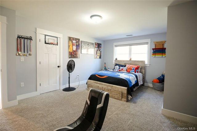 41 Fern Wood Way, Montgomery, NY 12549