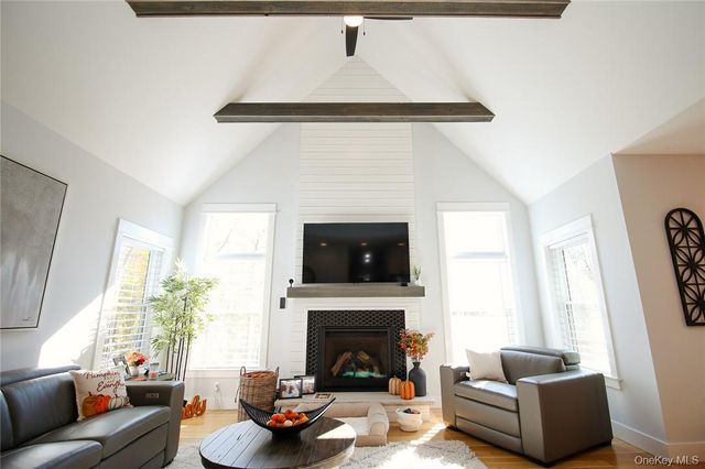 41 Fern Wood Way, Montgomery, NY 12549