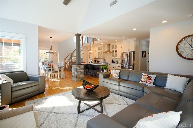 41 Fern Wood Way, Montgomery, NY 12549