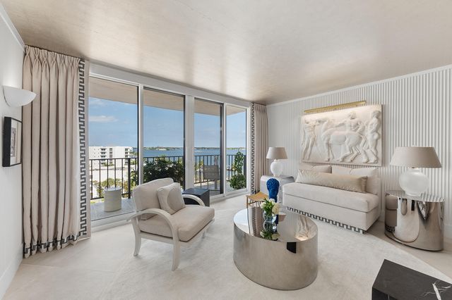 3800 Washington Road 909, West Palm Beach, FL 33405