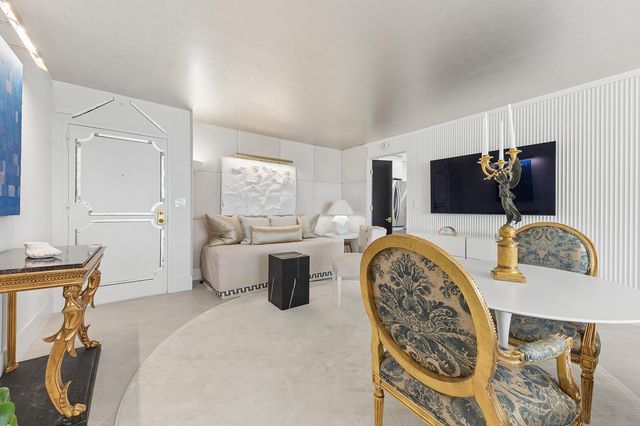 3800 Washington Road 909, West Palm Beach, FL 33405