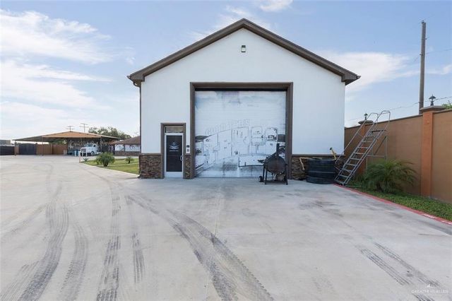 847 S Alamo Road, Alamo, TX 78516