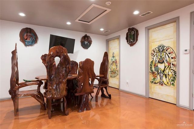 847 S Alamo Road, Alamo, TX 78516