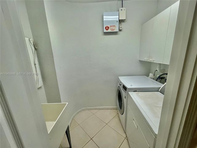 1540 SW 171st Ter, Pembroke Pines, FL 33027