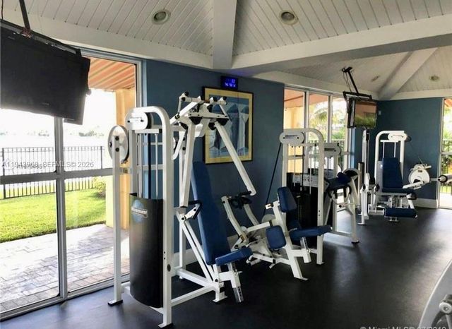 1540 SW 171st Ter, Pembroke Pines, FL 33027