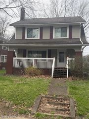 3534 Fairmount Boulevard NE, Canton, OH 44705