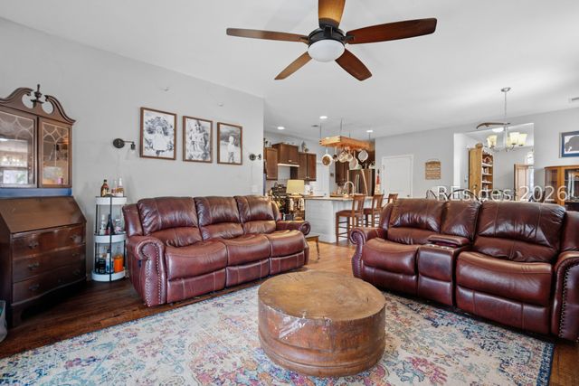 4915 Breeze Way, Beaufort, SC 29907