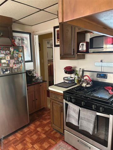 18281 Manor Street, Detroit, MI 48221