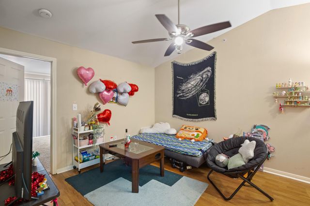 501 W 26th ST 304, Austin, TX 78705
