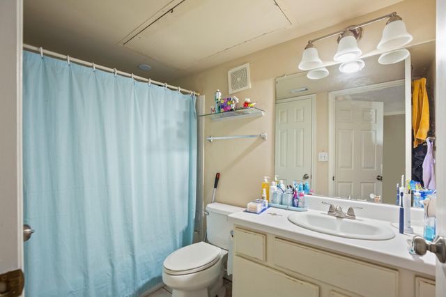 501 W 26th ST 304, Austin, TX 78705