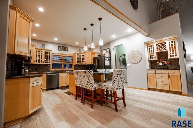 2817 Dailey Dr Drive, Mitchell, SD 57301