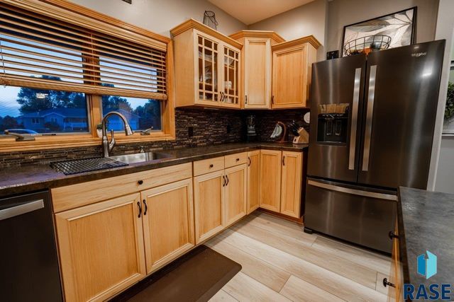 2817 Dailey Dr Drive, Mitchell, SD 57301