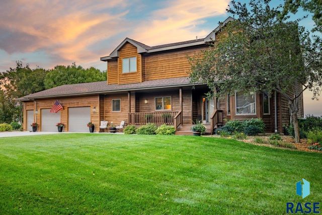 2817 Dailey Dr Drive, Mitchell, SD 57301